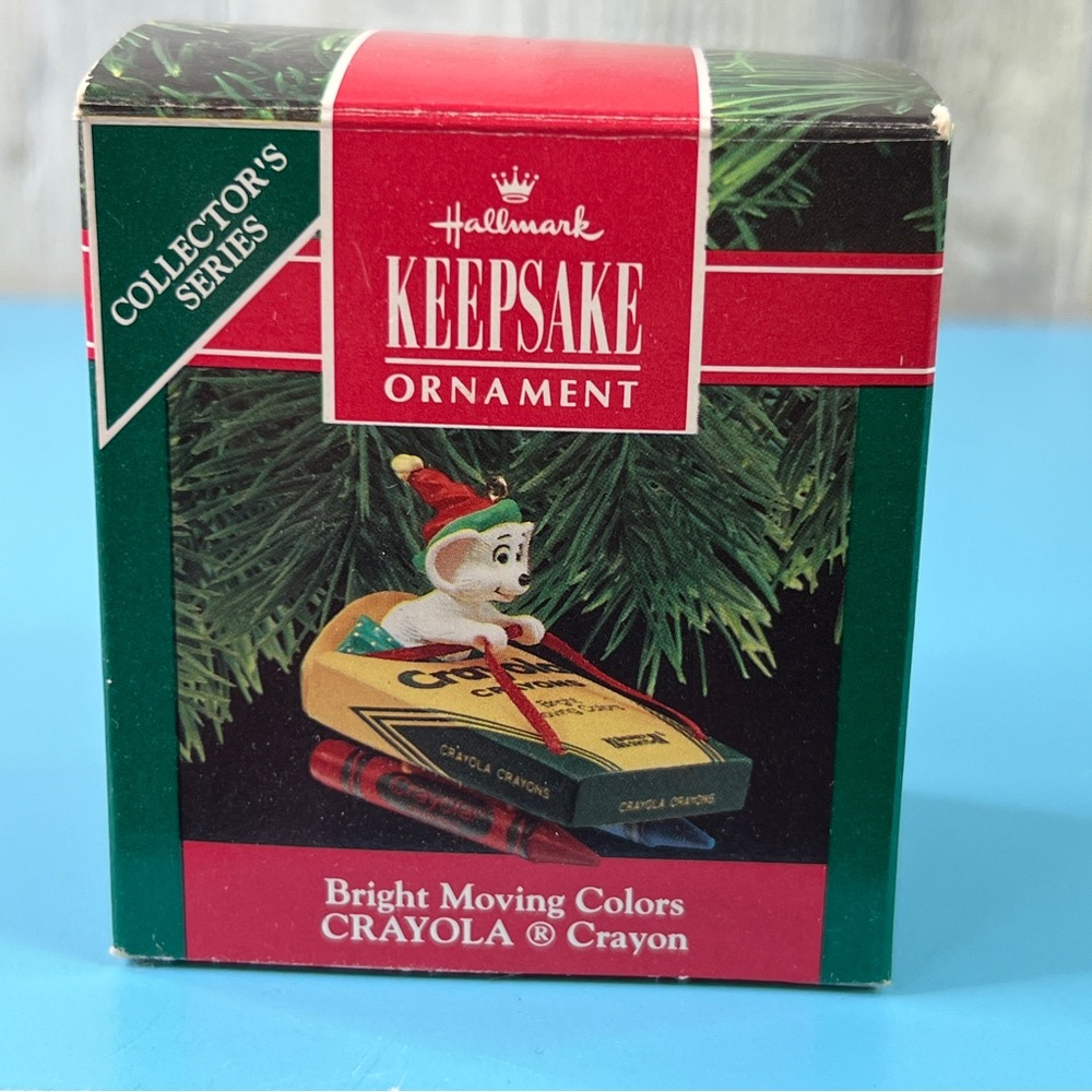 Hallmark Keepsake Ornament Bright Moving Color Crayola Crayon Dated 1990 GX458-6